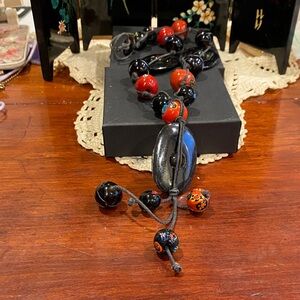 Elegant Black and Red Milifiori Glass Beaded Necklace